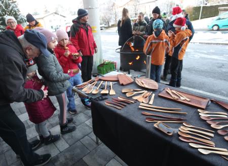 MIKLAVŽEV SEJEM IN OBISK MIKLAVŽA NA RAKEKU 01 FOTO LJUBO VUKELIČ